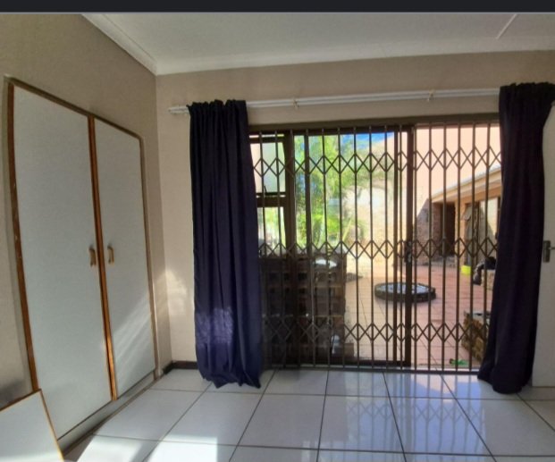 3 Bedroom Property for Sale in Gonubie Eastern Cape